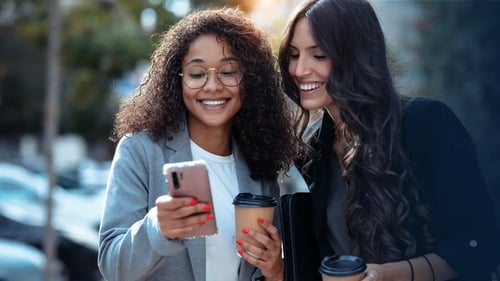 Gratitude Gifts for Employees: Easy Ways to Show Appreciation All Year