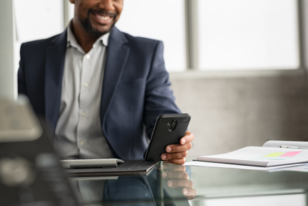Why Text Messages Are a Great Way To Send Gift Card Rewards