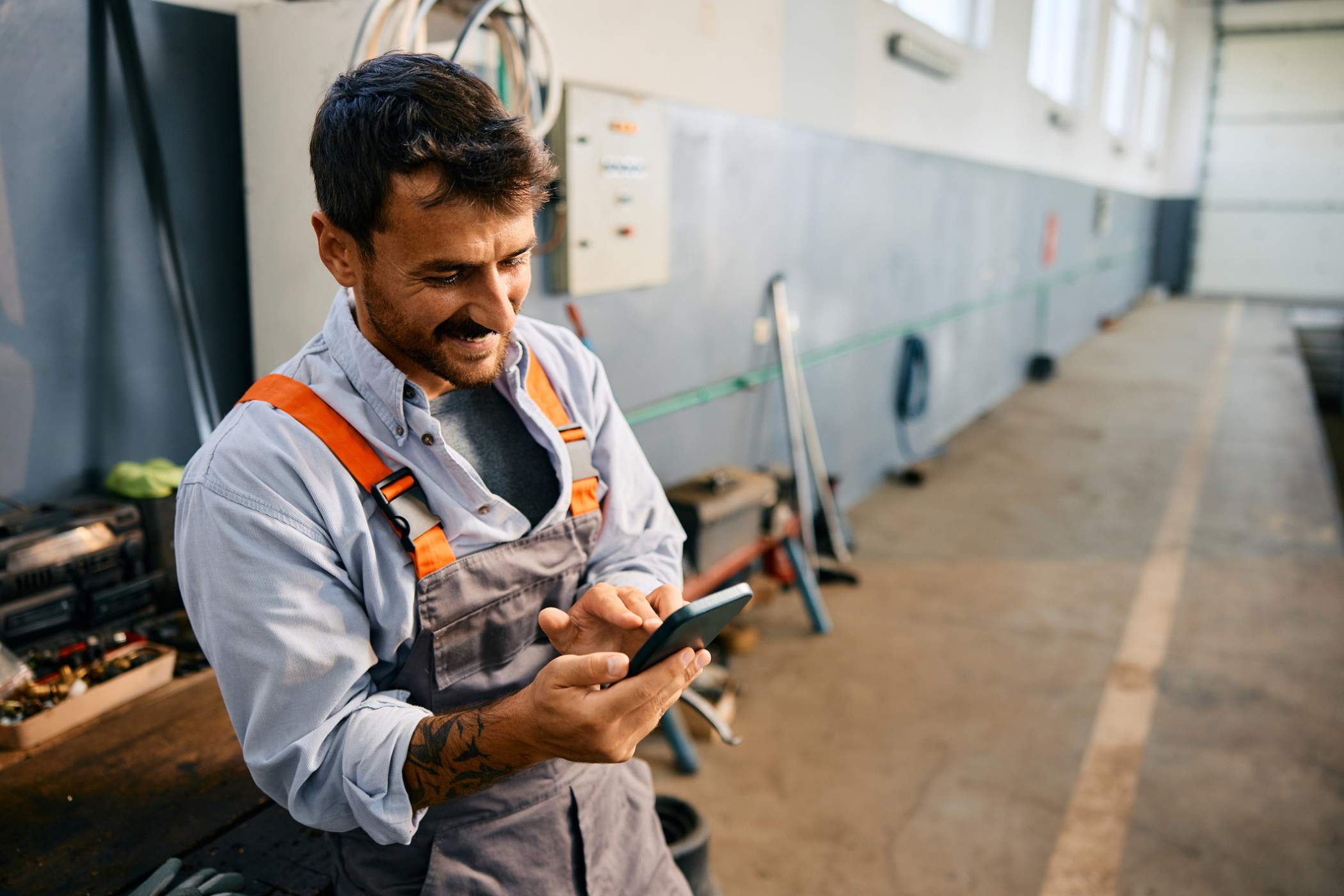 employee using cell phone to take survey